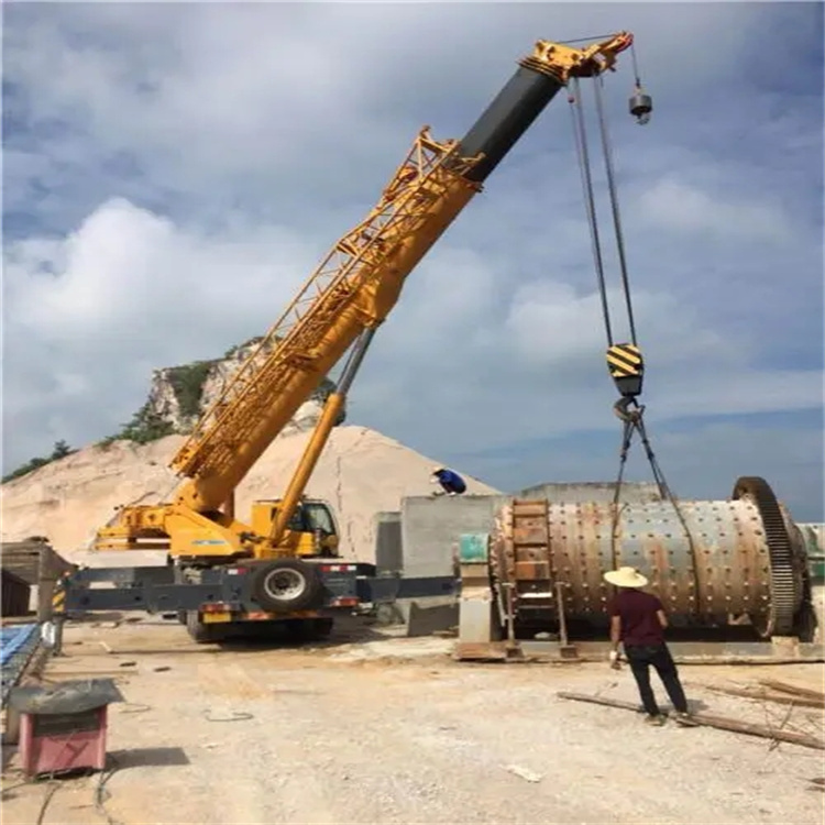 青羊吊车的运输费用是否包含在租赁费用中